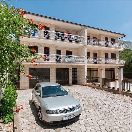 Apartments Ricina ドゥギ・ラット エクステリア 写真
