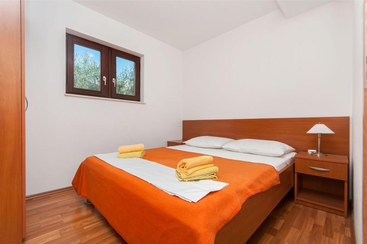 Apartments Ricina ドゥギ・ラット エクステリア 写真